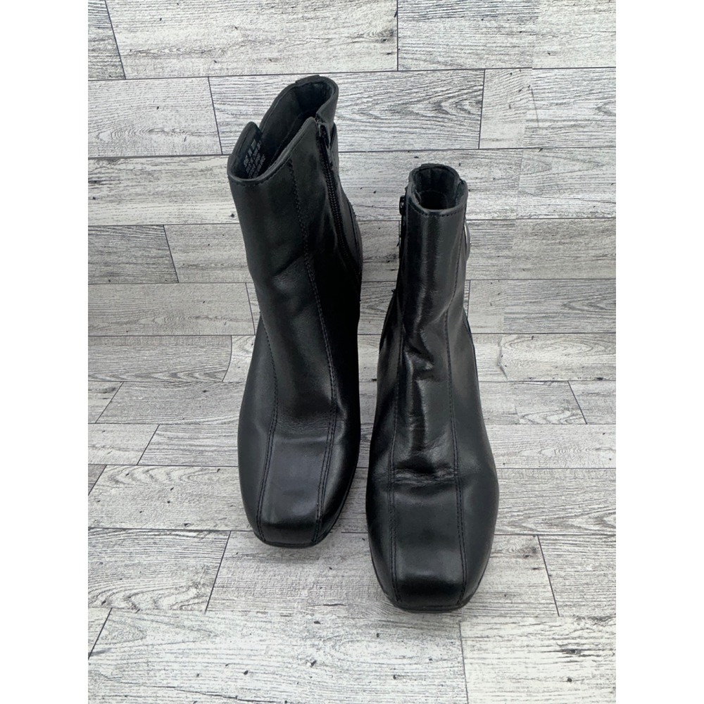 Clarks Artisan Black Leather Square Toe Ankle Boots Side Zip Buckle Women Sz 8N
